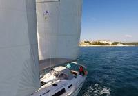 парусная яхта кокпит bavaria 46 паруса парусная яхта